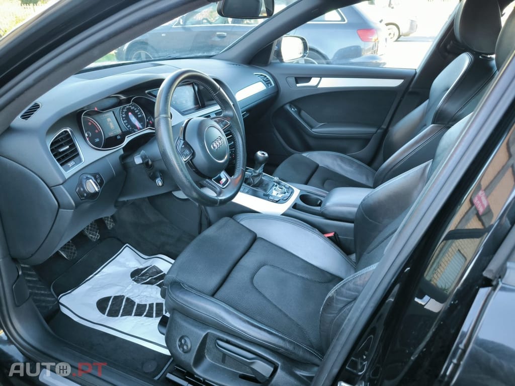 Audi A4 Avant 2.0 TDI S-line