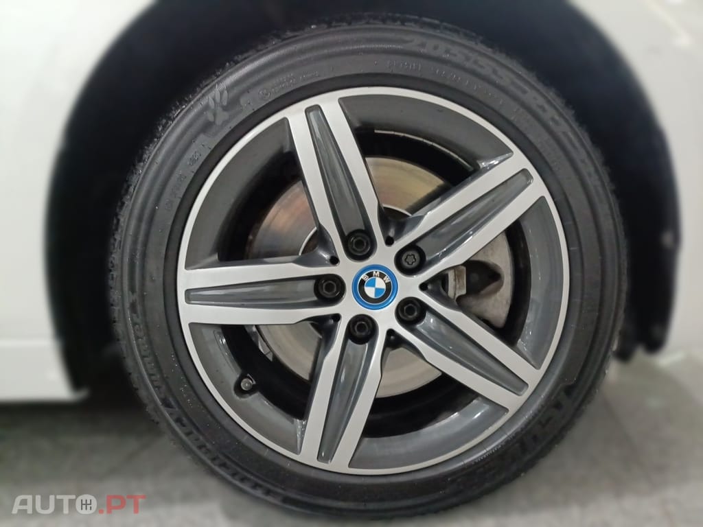 BMW 225 Line Sport