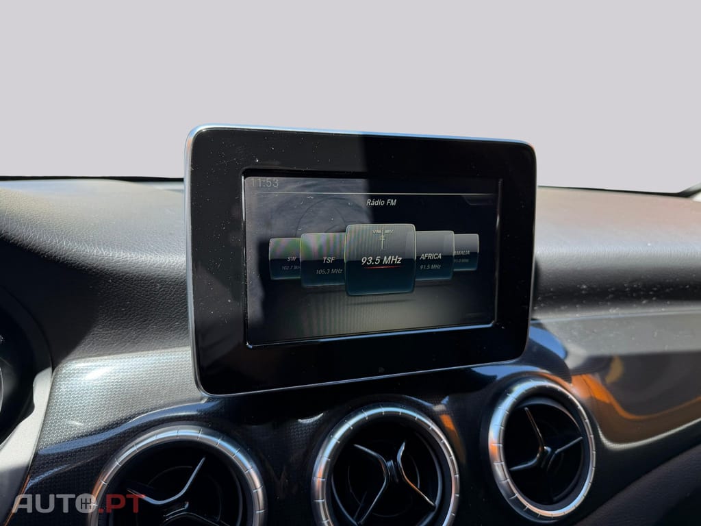 Mercedes-Benz CLA 200 D