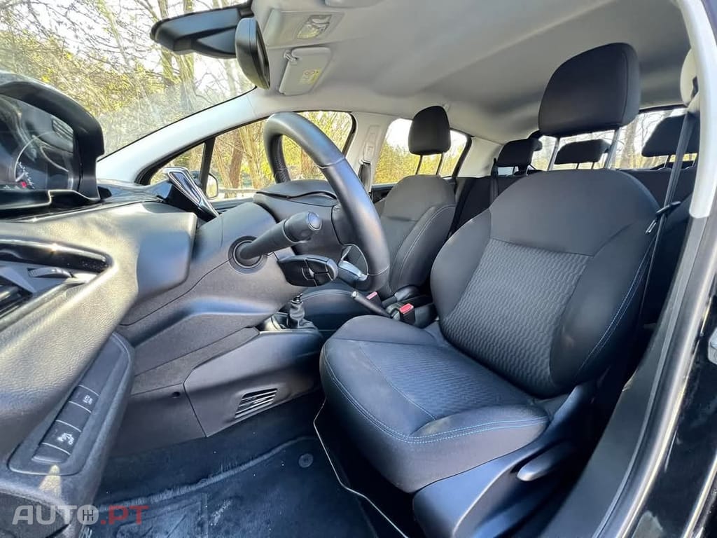 Peugeot 208 1.5 BlueHDi Allure