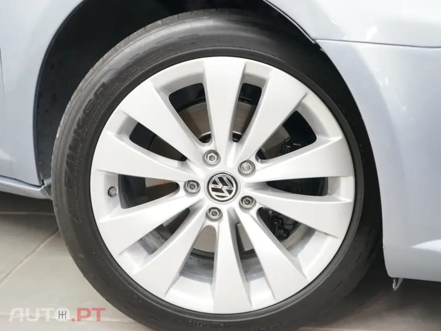 Volkswagen Passat CC 2.0 TDi