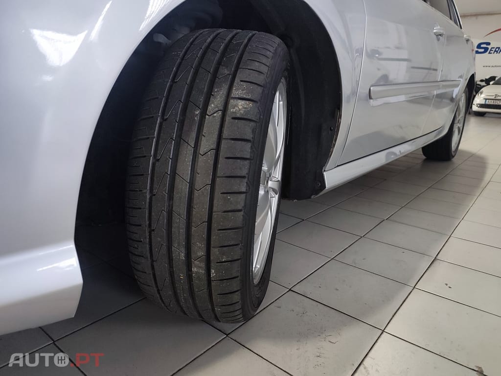 Renault Laguna Break 2.0 DCi Dynamique S 4control