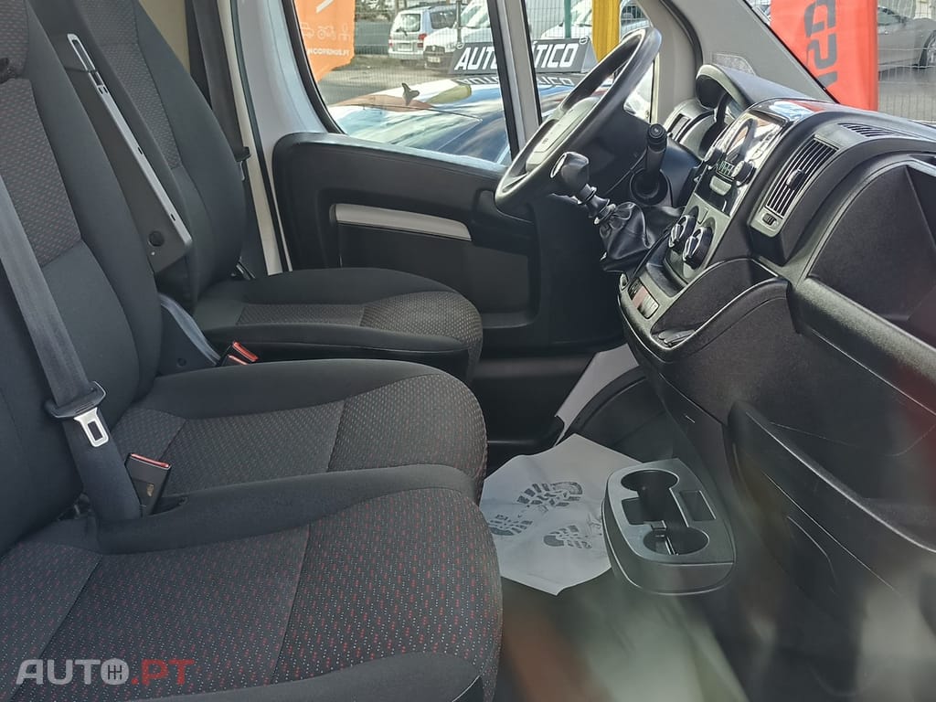 Peugeot Boxer 2.2 BlueHDi 335 L3 CD