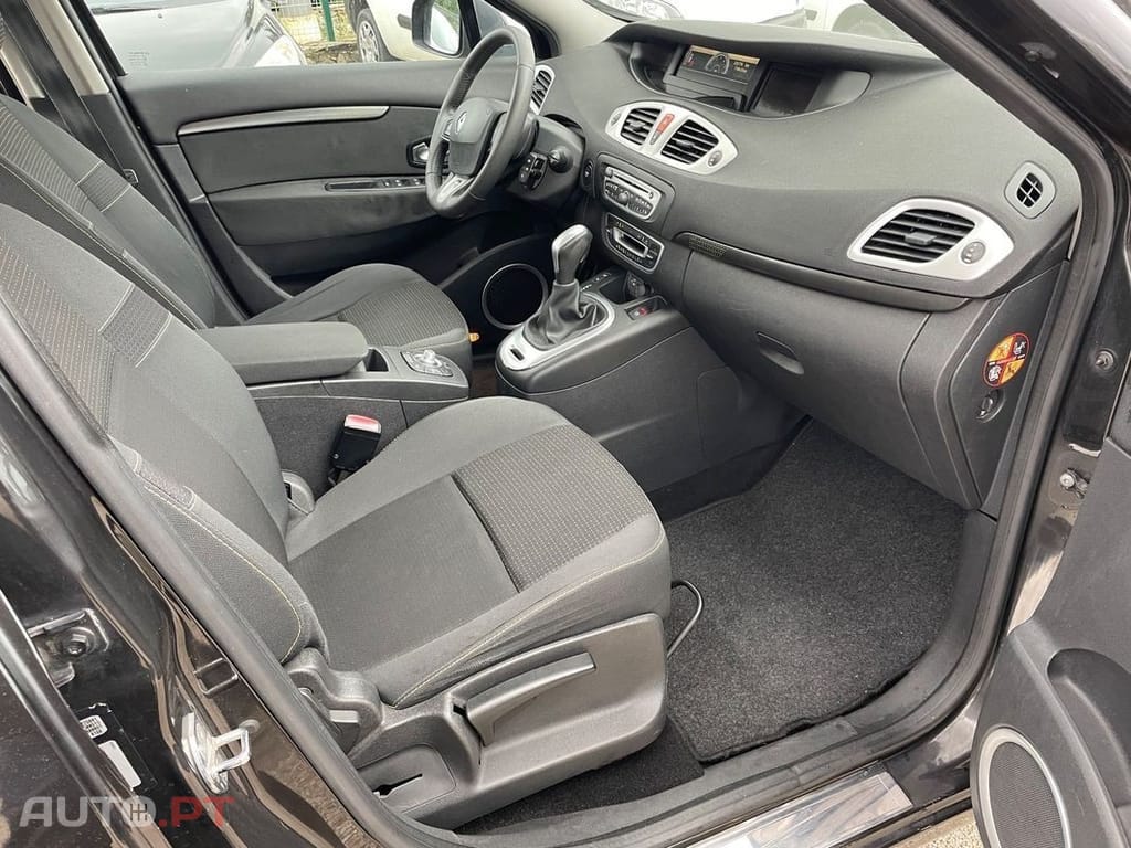 Renault Scénic 1.5 dCi Dynamique S EDC