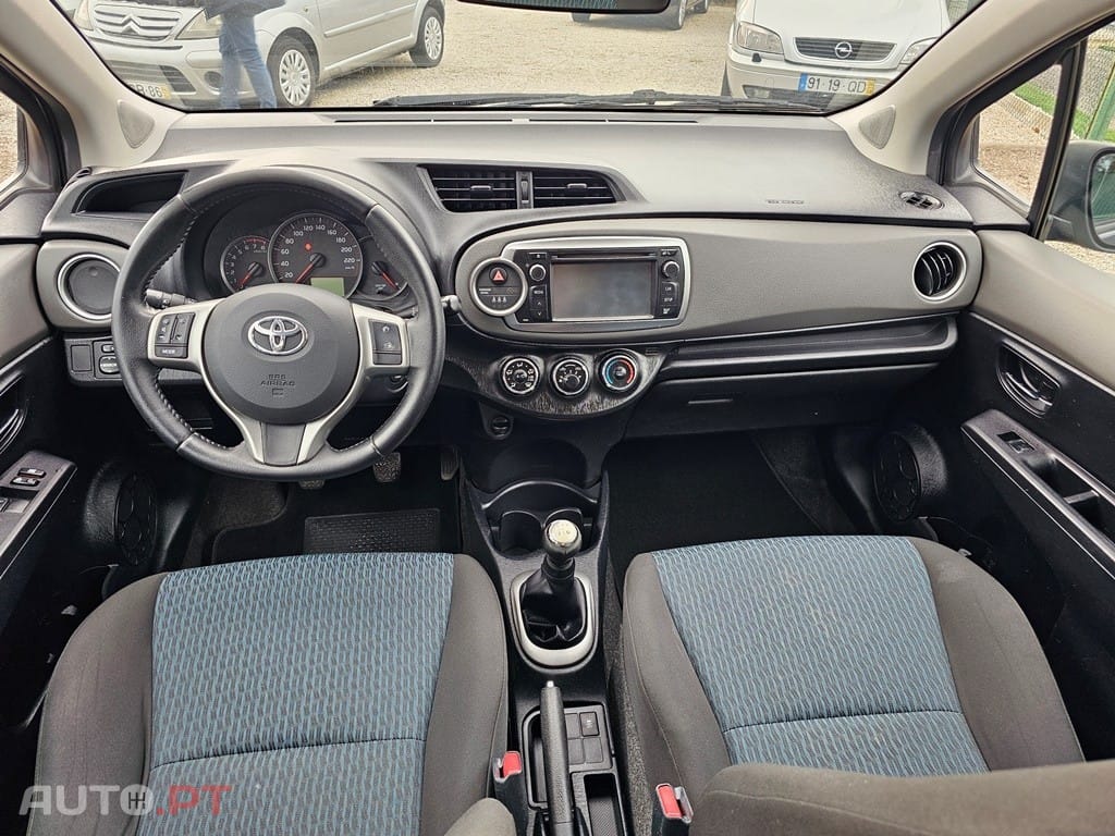 Toyota Yaris 1.0 VVT-i Comfort+AC