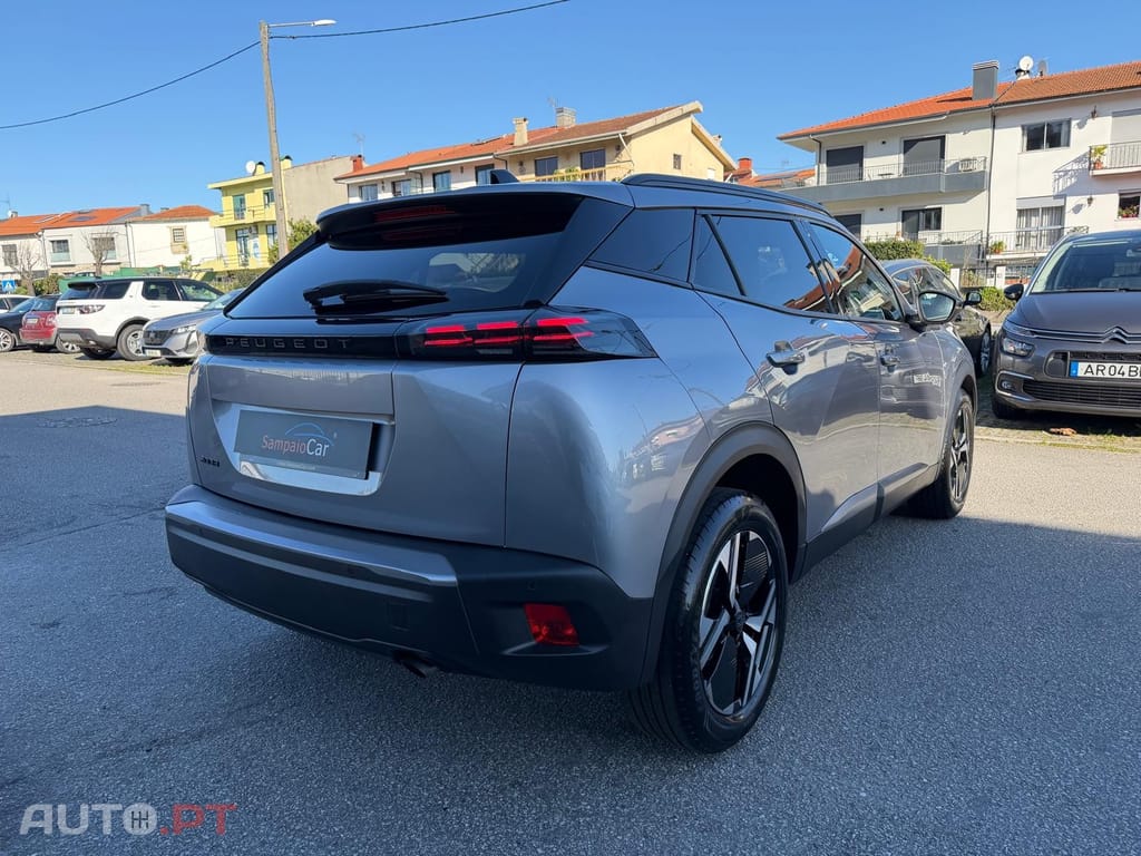 Peugeot 2008 1.2 PureTech Allure