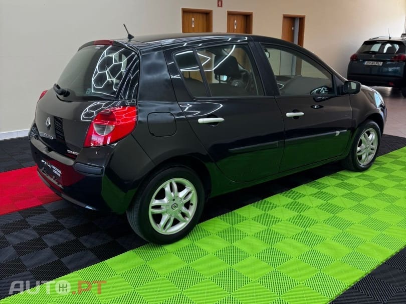Renault Clio 1.2 16V Confort Dynamique