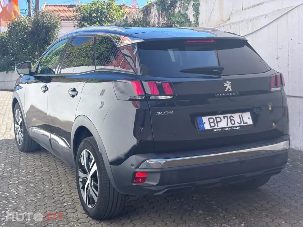 Peugeot 3008 1.2 PureTech Allure EAT8