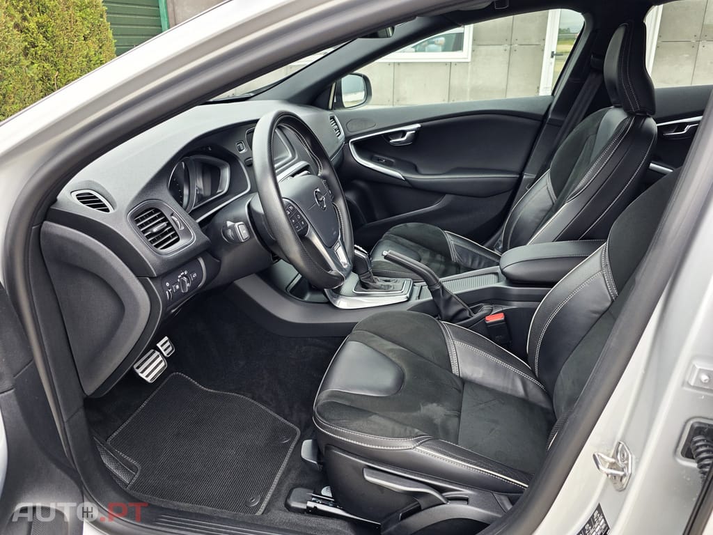 Volvo V40 1.5 T3 Sport Edition R Geartronic