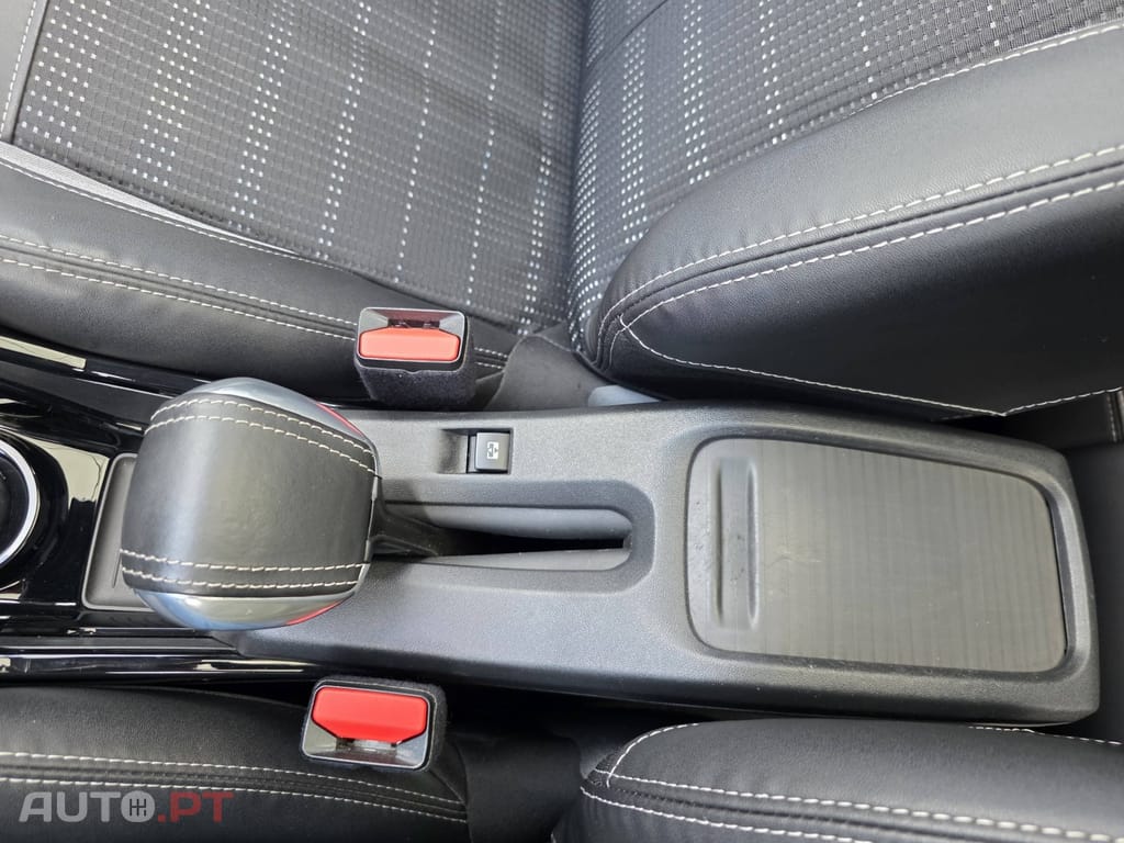 Peugeot 2008 1.6 BlueHDi Allure