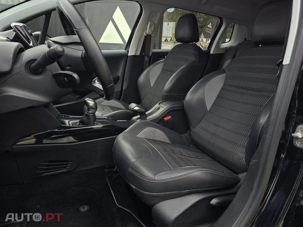 Peugeot 2008 1.6 BlueHDi Active