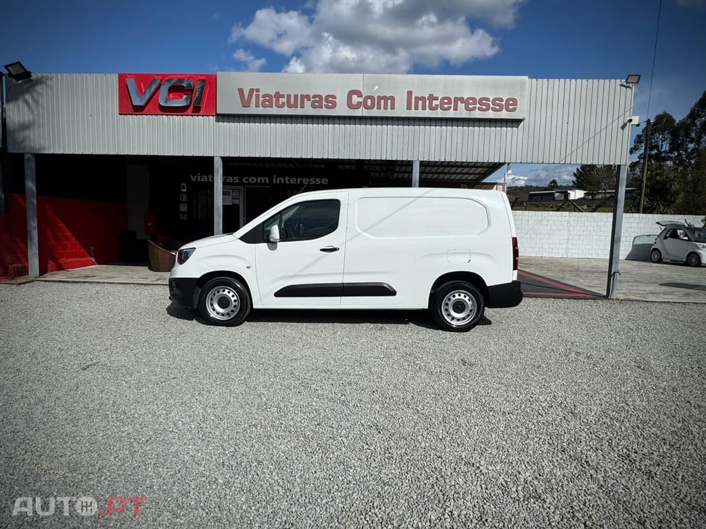 Opel Combo 1.5 CDTI 3 LUG. LONGA ENJOY