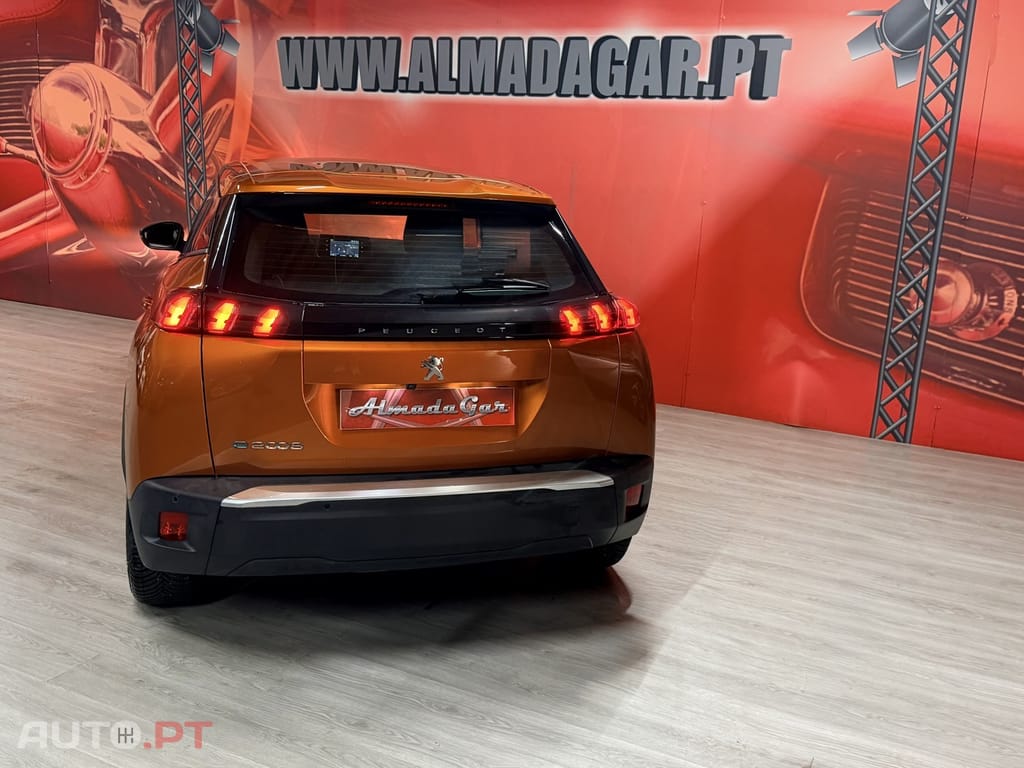 Peugeot E-2008 50 kWh Active Pack