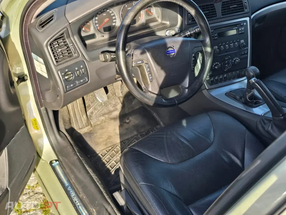 Volvo V70 2.4 D5 Momentum
