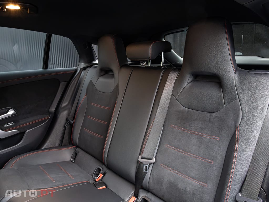 Mercedes-Benz CLA 250 e AMG Line