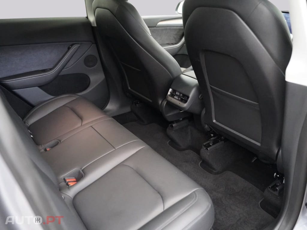 Tesla Model Y Long Range Dual Motor 94% I.V.A DEDUTIVEL