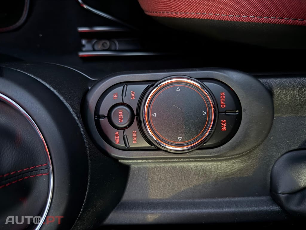 MINI Cooper John Cooper Works Plus Auto Desportiva
