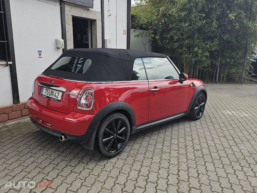 MINI Cabrio Cooper D