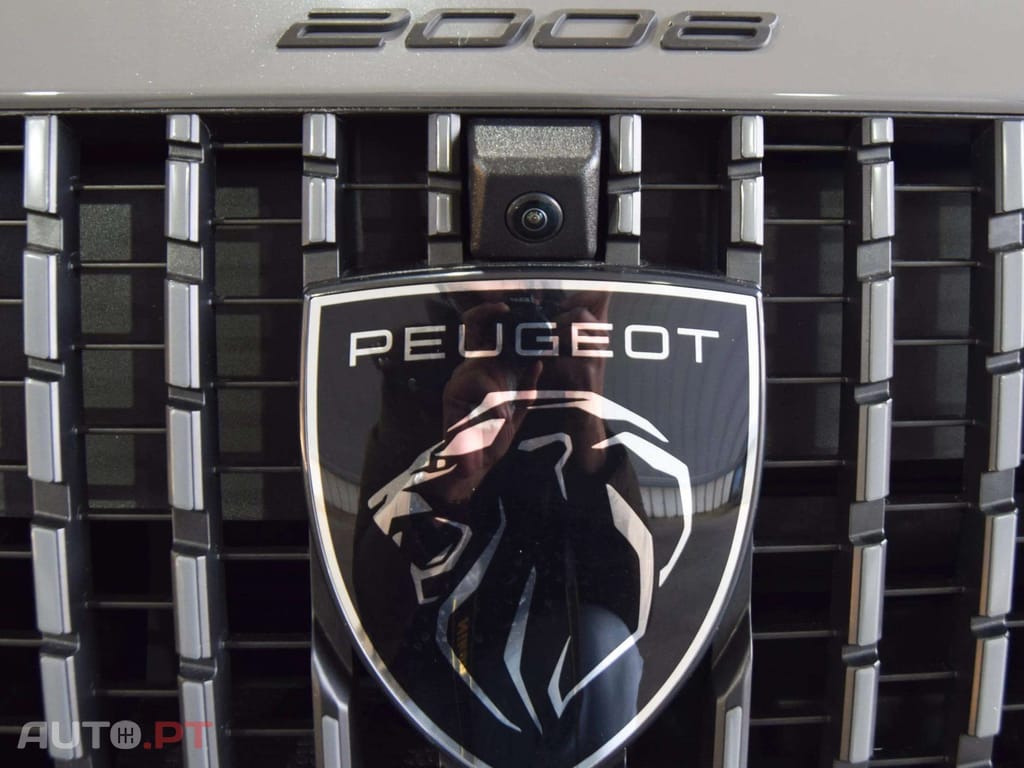 Peugeot E-2008 50 kWh Allure