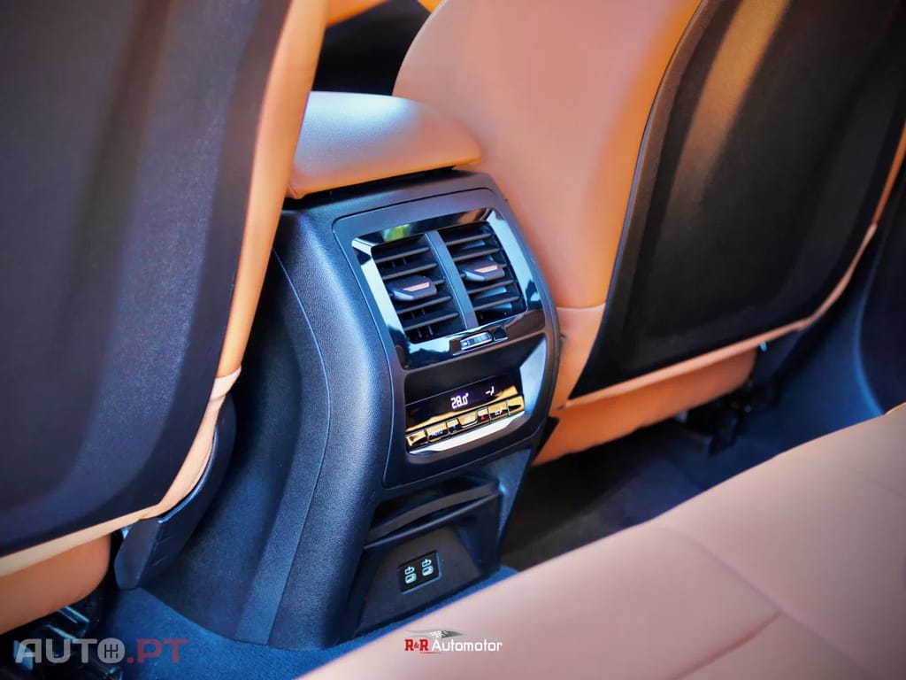 BMW X3 30 e xDrive Pack M — fotografia 14