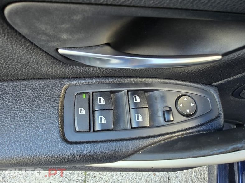 BMW 318 d Touring Blue Performance Luxury Line