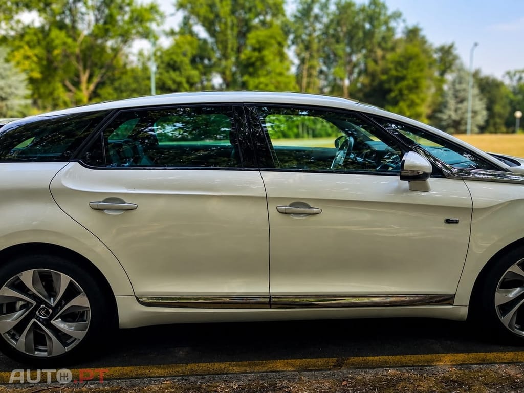 Citroen DS5 2.0 HDi Hybrid4 Sport Chic CMP6