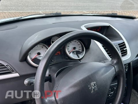 Peugeot 207 SW TRENDY 1