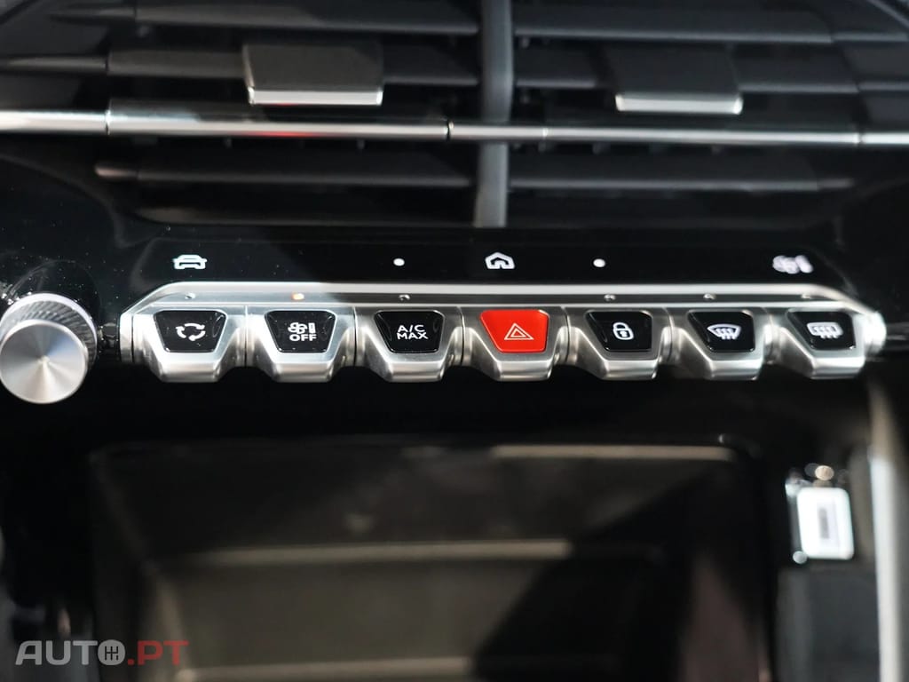 Peugeot 208 1.2 Hybrid Style e-DCS6