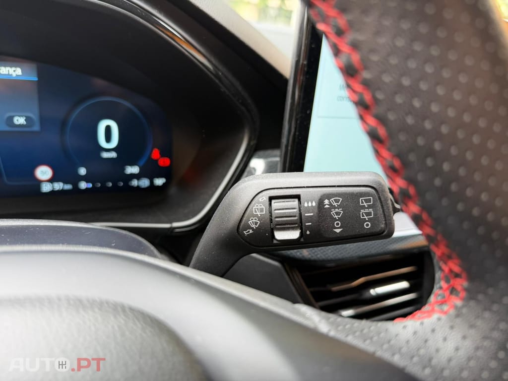 Ford Focus STLINE Hybrid