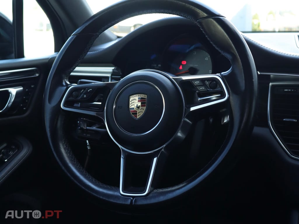 Porsche Macan S
