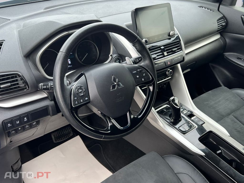 Mitsubishi Eclipse Cross I.V.A DEDUTÍVEL  Plus Select Hybrid 4WD