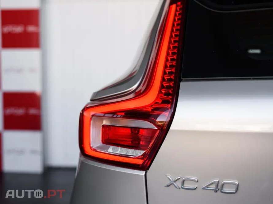 Volvo XC40 1.5 T4 PHEV Core