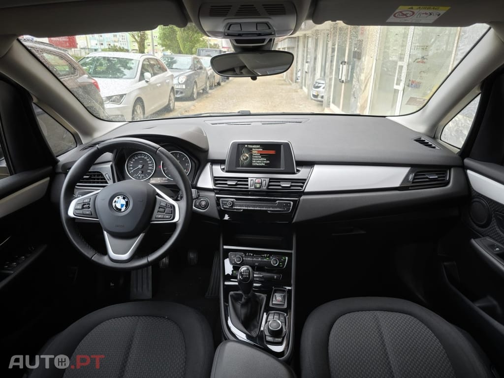 BMW 216 d Advantage