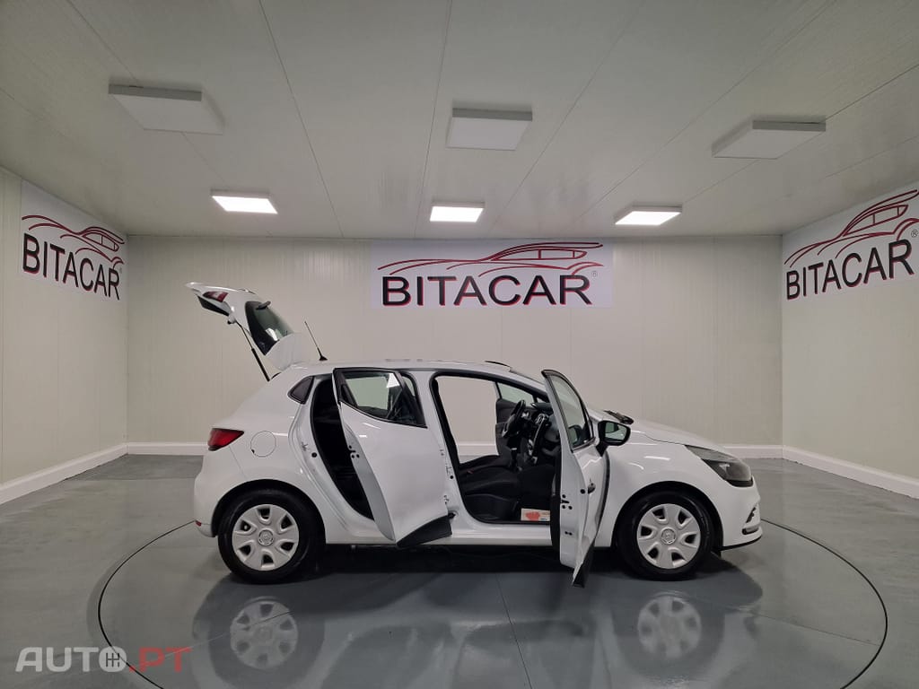 Renault Clio SOCIETE 1.5 DCI ZEN IVA DEDUTIVEL