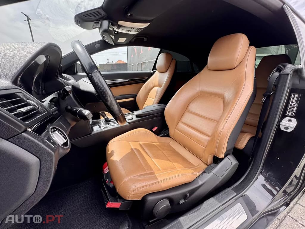 Mercedes-Benz E 220 CDI BlueEfficiency Auto