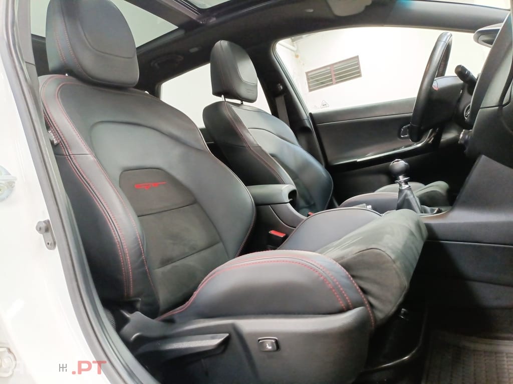 Kia Ceed 1.6 T-GDI GT TOP