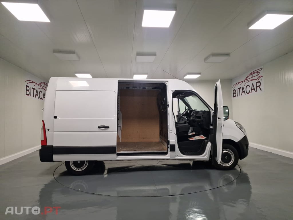 Renault Master L2H2 3.5T 2.3 DCI 130CV IVA DEDUTIVEL