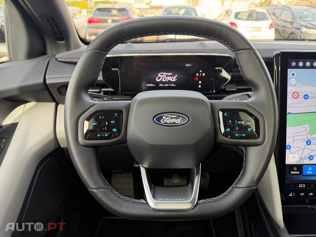 Ford Explorer 77 kWh Premium