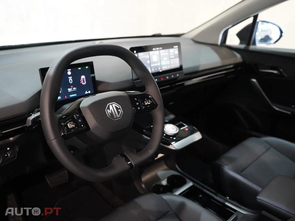 MG MG4 64 kWh Luxury