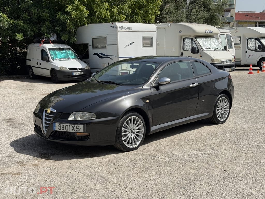 Alfa Romeo GT JTD