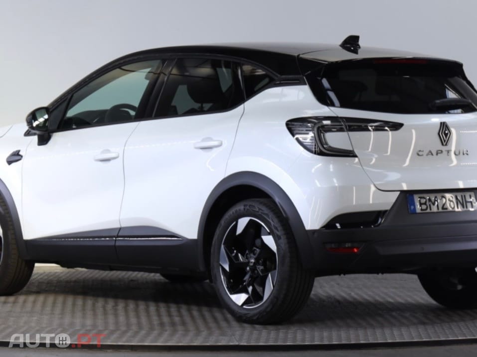 Renault Captur 1.0 TCe Techno Bi-Fuel