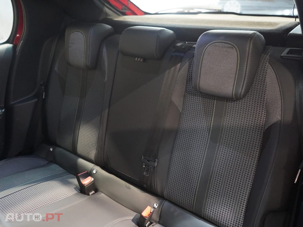 Peugeot E-208 50 kWh GT