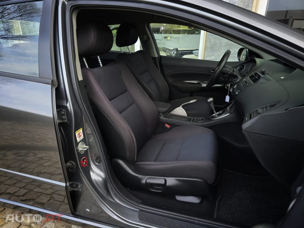 Honda Civic 1.4 i-VTEC Elegance