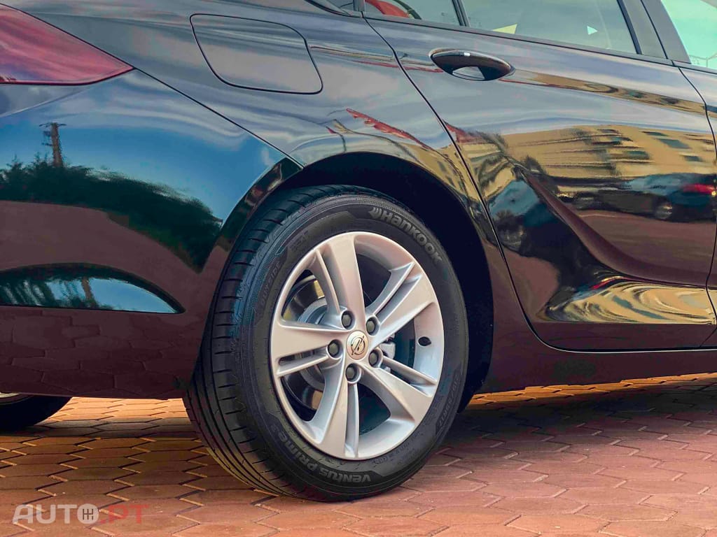 Opel Insignia 1.6 CDTi Business Edition