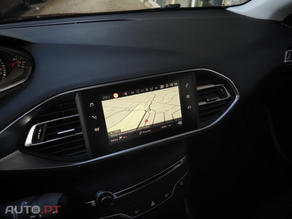 Peugeot 308 1.2 PureTech Active J17