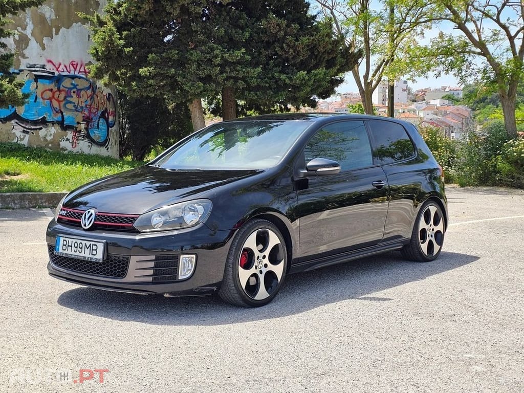 Volkswagen Golf 2.0 TSI GTI