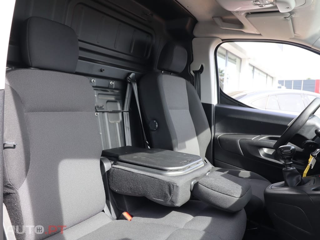 Peugeot Partner 1.5 BlueHDi Premium Standard