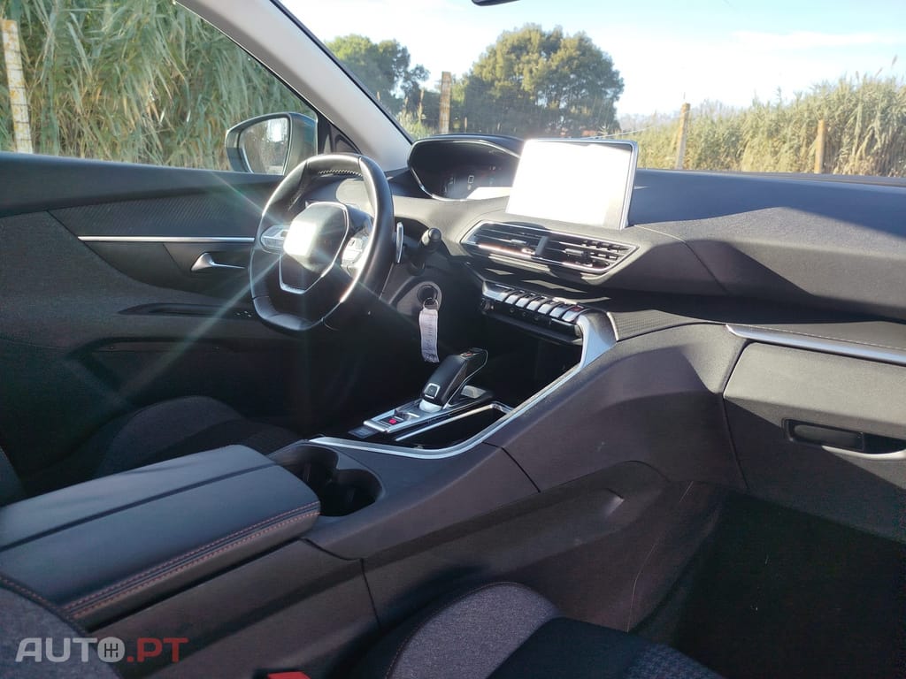 Peugeot 5008 1.6 BlueHDi Crossway EAT6