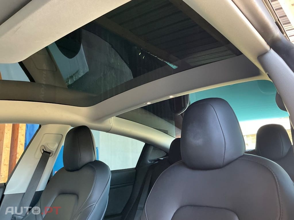 Tesla Model 3 Standard Range Plus RWD