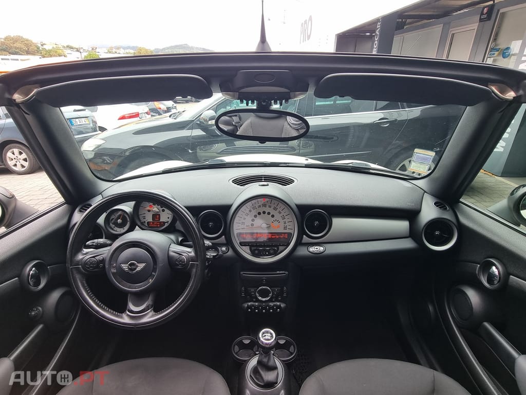 MINI Cabrio Cooper D